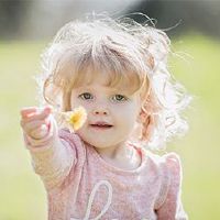 2022年春天出生的女婴五行Firefire有一个名字大全