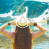 旅行是一种轻微安装的黄道带。