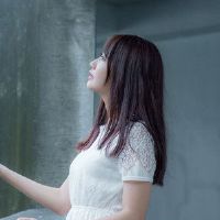 在爱情中,它总是很容易情绪化,有必要舒适。