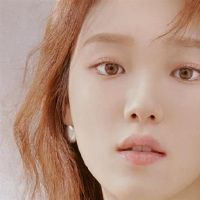 非常愚蠢,非常无辜,非常核对的人!