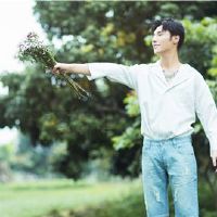 这个男人在你面前爱你吗?教你看到12个星座男子的诚意