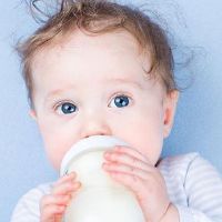 姓何的女宝宝高分名字大全