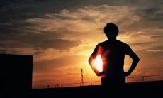 如何改变白羊座男性对你的冷漠态度:实用技巧与方法让你成为他心中的最爱