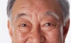 如何通过面相五十岁以后的人中来瞭解财运?