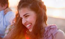 20 Signs that a Capricorn Woman is into You (And How a Pisces Man Shows His Love)