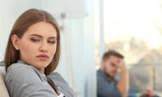 在天克地冲日柱的影响下,我梦见别人掉进水里并获救的神秘寓意是什么?