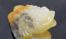 通过紫薇十二宫排盘测算发现,招财的蟾蜍丢失了财运,使得经济状况遭到重创