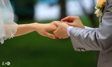 命理学探究:分析女性八字命格,探讨命中是否带禄会让女孩子更有“旺夫”特质