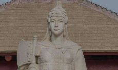 为什么占卜师在进行占卜前需要点燃蜡烛?占卜时是否可以使用合成的蜡烛呢?