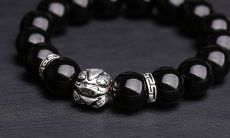 命里缺土的人适合佩戴什么(五行缺土的人佩戴什么好)