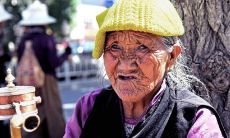 己亥日柱都短命吗(己亥日柱女命二婚)