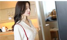 本命年买红色包包好吗(本命年红衣服谁买合适)