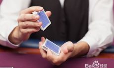 谨占卜下面如何写(塔罗占卜他在逃避你吗)