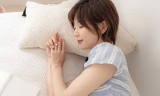 做梦梦见死人说话要鸡蛋好吗(梦见死去的人活着说话)