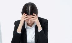 怎么哄摩羯座女生朋友(怎么安慰摩羯座女生)