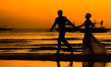 摩羯男最着迷的星座女(最懂摩羯女的星座男)