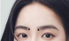 眉中长痣面相(眉中有大痣的女人面相)