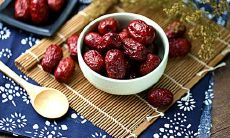 梦见吃枣子周公解梦(迁移宫凹陷的男人面相)