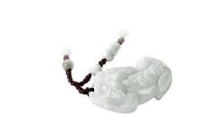 额头中间有痣的男人面相(民俗预测打喷嚏)