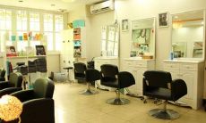 美容美发店起名大全两个字(女人做梦梦到牙齿掉了好几颗是什么意思)