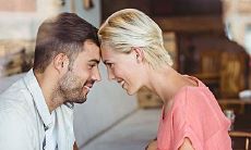 怎样让摩羯座男生爱上水瓶座女孩(水瓶女爱上摩羯男会怎么样)