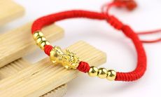 买黄金貔貅戴手上用开光吗(貔貅吊坠不开光可以佩戴吗)