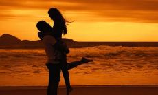 如何给天秤座女生安全感(怎么给天秤座男生安全感和自由感)