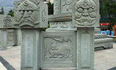 破解路冲煞单位大门口放泰山石(90年前后属相)