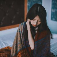 生活就像一部戏剧，你可以在两个角色之间切换。