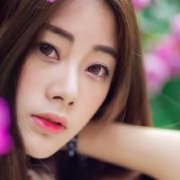 我知道如何生活，我希望在世界上看到一个美丽的星座，我一直很期待。