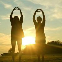 没有心脏机器，性格很容易接近人