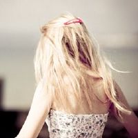 这似乎愚蠢的白色，事实上，内在的黑暗星座