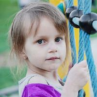 女性宝宝在2022年4月的第三天命运？