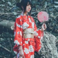 四个喜欢跑到男朋友的大女孩