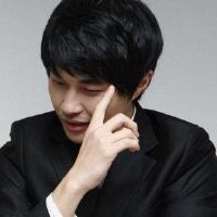 男人的脸功能笑在嘴里