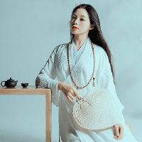 这些星座的数百人是快速有效的