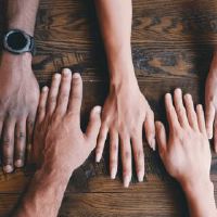 什么样的手可以获得财富？一只大手的手是什么？