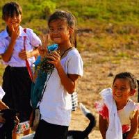 四人开心搞笑的群名称 兄弟姐妹群聊名字