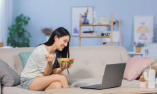 如何识别射手男表现出把你当作老婆的迹象，并教你虐待射手座（仅限娱乐）