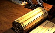 在易经思想的启发下探讨楼市趋势预测、揭示打人最疼的星座是哪一个星座