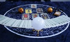 为什么许多人相信塔罗牌占卜的准确性：一探塔罗牌占卜的非凡神秘力量