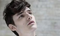 一个面相学专家鉴定：拥有小下巴且尖锐的面容的男性，预示着什么？