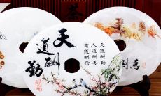 不同颜色的玉石是否具有招财功效：一探玉石与财富之间的关系