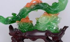 属狗的人应该在客厅里摆放哪些物件来招财最灵验呢？