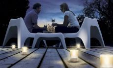 如何表现让水瓶座疯狂爱上你？探讨水瓶男喜欢的女性特质与行为举止