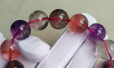 水晶手链：开光招姻缘好还是不开光更好？经验分享解析