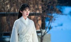 在狮子座低谷期，应该如何哄狮子座男生并让其透彻理解自身并走出困境？