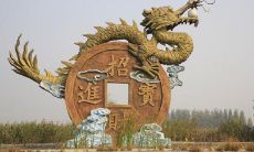 在餐饮店铺中，如何摆放招财物品以获取财运？成功秘诀在于收银台位置与物品摆放的合理组合！