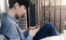 摩羯座男生倾心之际，投向你的目光所隐藏的感情之谜（The Enigmatic Language of Love: Decoding the Gaze of a Capricorn Man）