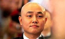 黄光裕八字五行土多（黄光裕面相特点）